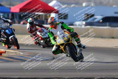 media/Dec-18-2022-SoCal Trackdays (Sun) [[8099a50955]]/Turn 2 (950am)/